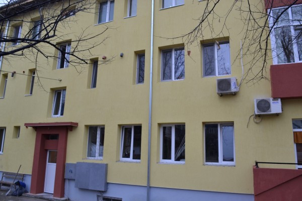Приключва санирането на първите два жилищни блока в Община Казанлък / Новини от Казанлък
