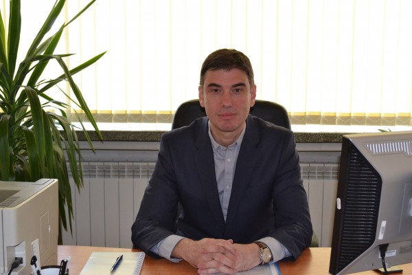  От днес екипът на Община Казанлък се попълни с нов заместник кмет по финансите / Новини от Казанлък