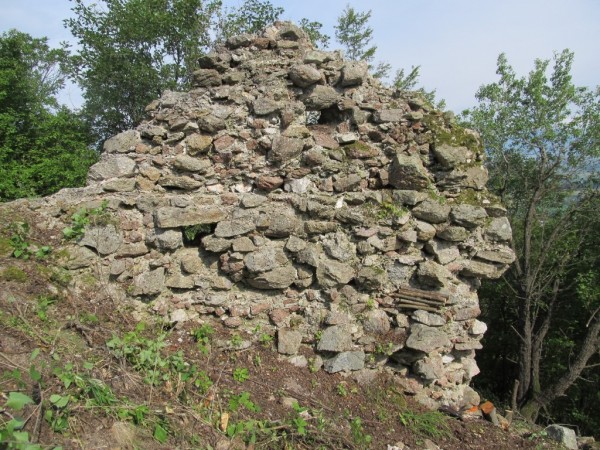 Започват разкопки на древните църква и крепост край село Бузовград / Новини от Казанлък