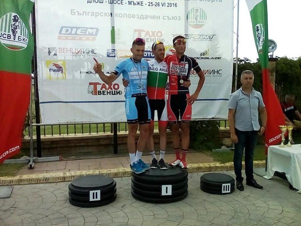 Колоездачи от казанлъшката школа станаха шампиони на страната ни на шосе / Новини от Казанлък