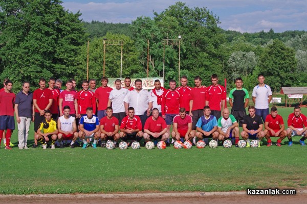 Футболистите на „Розова долина“ срещат „Поморие“ в първата си контрола / Новини от Казанлък