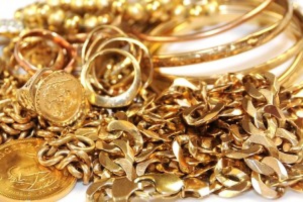 Откраднаха златни накити от къща в Мъглиж / Новини от Казанлък