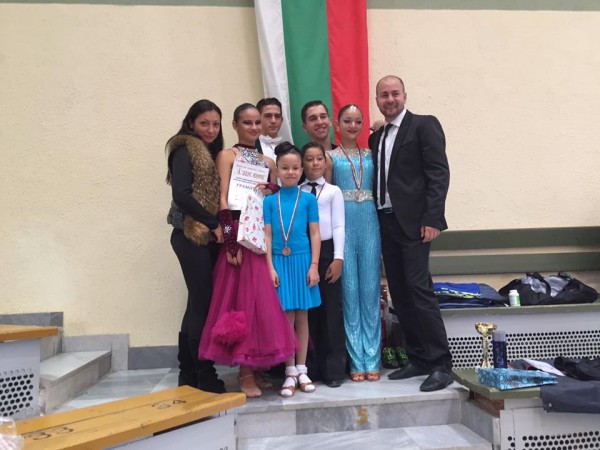 Състезателите ни по спортни танци спечелиха медали от турнир в Стара Загора / Новини от Казанлък