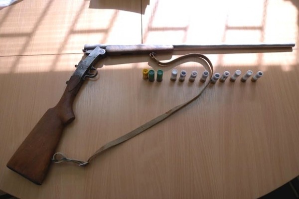 Незаконно ловно оръжие вкара мъж в ареста / Новини от Казанлък