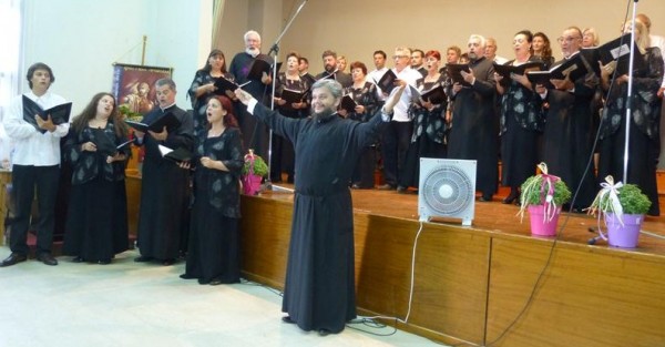 НЧ „Искра“ кани Митрополит Киприан на 60-годишнината на казанлъшката музикална Школа / Новини от Казанлък