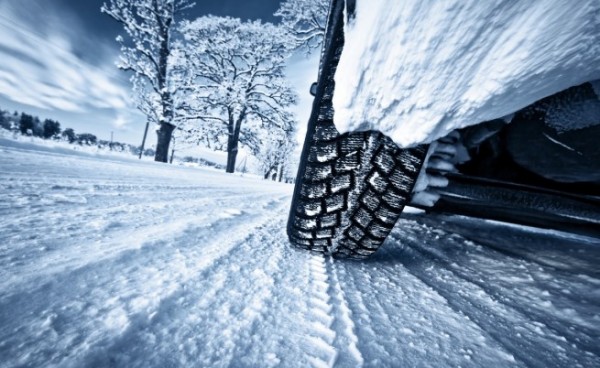 Специалистите съветват: Мийте колата веднъж седмично именно през зимата / Новини от Казанлък