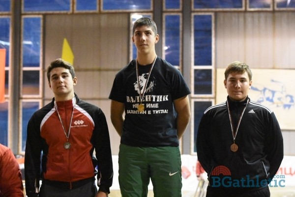 Алекс Топалов спечели сребърен медал на Националното първенство по лека атлетика в зала / Новини от Казанлък