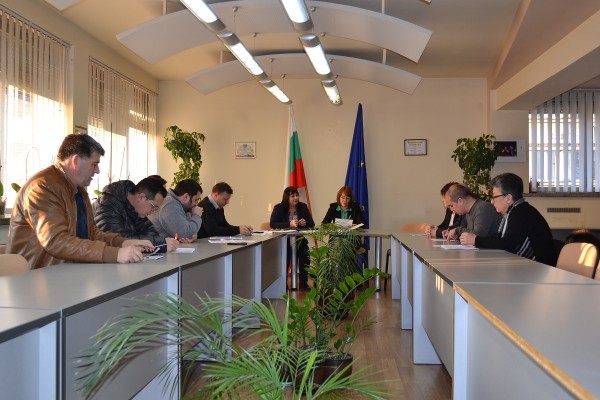 В Общината бяха обсъдени СИК за предстоящите избори за НС / Новини от Казанлък