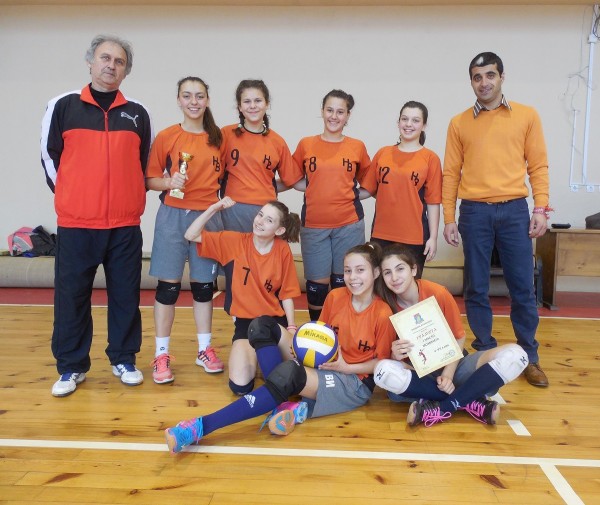 Волейболните игри за 5 - 7 клас приключиха / Новини от Казанлък