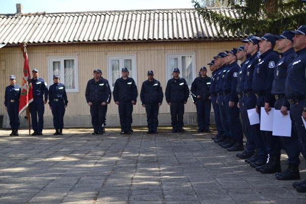  83 нови полицаи се заклеха в Казанлък / Новини от Казанлък