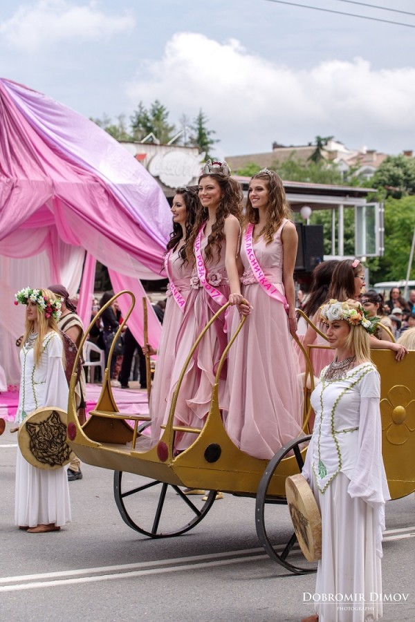Фестивал на розата 2018 в Казанлък очаква своите приятели от страната и света / Новини от Казанлък