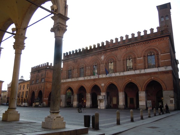 Кметът на Казанлък гостува в побратимения италиански град Кремона / Новини от Казанлък