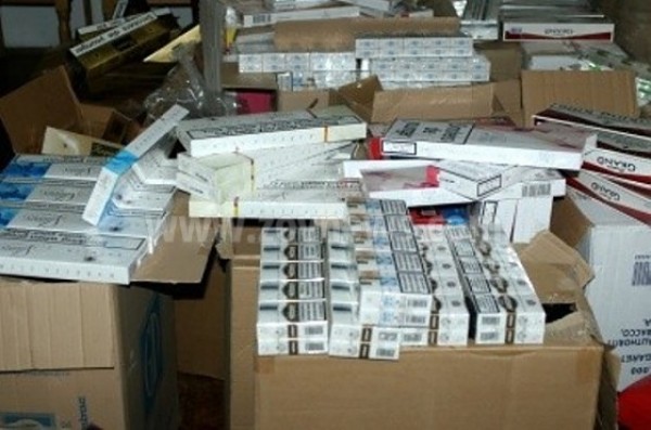 Хванаха контрабандист от Крън с над 1000 стека цигари / Новини от Казанлък