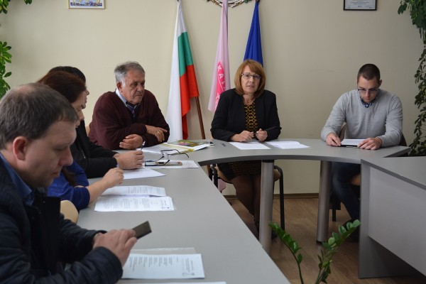 Общинският щаб за защита при бедствия обсъди готовността за зимата / Новини от Казанлък