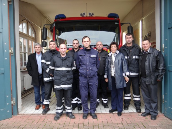 Пожарникарите доброволци на Община Казанлък се завърнаха с полезни идеи от Германия / Новини от Казанлък