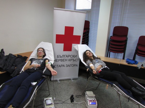 30 човека дариха кръв в акцията на БЧК в Казанлък / Новини от Казанлък