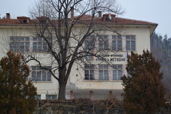„Първа копка“ за обновяването на пет училища в община Казанлък / Новини от Казанлък