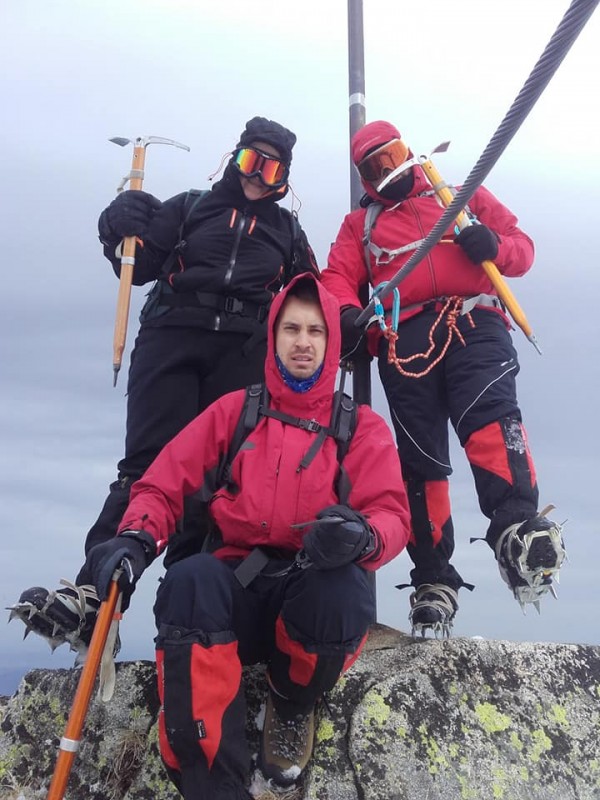 Алпинисти от АТК “Казанлък“ атакуваха връх Ботев / Новини от Казанлък