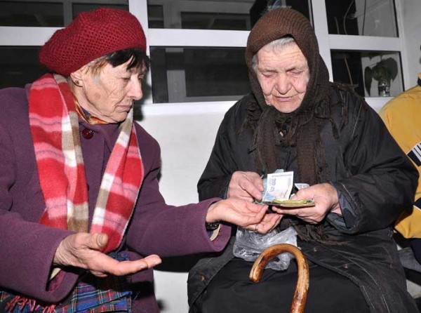 357 казанлъшки пенсионери ще получат ваучери от кампанията на Мая Манолова / Новини от Казанлък