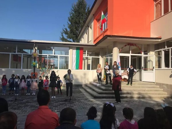 17 първокласници ще прекрачат прага на обновеното училище в Хаджидимитрово / Новини от Казанлък