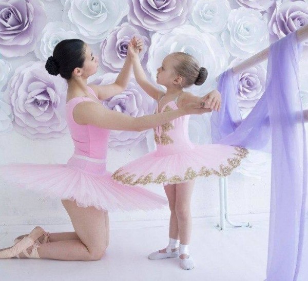 БТЦ „Грация“ открива своя 38-ми сезон с прием на нови балерини / Новини от Казанлък
