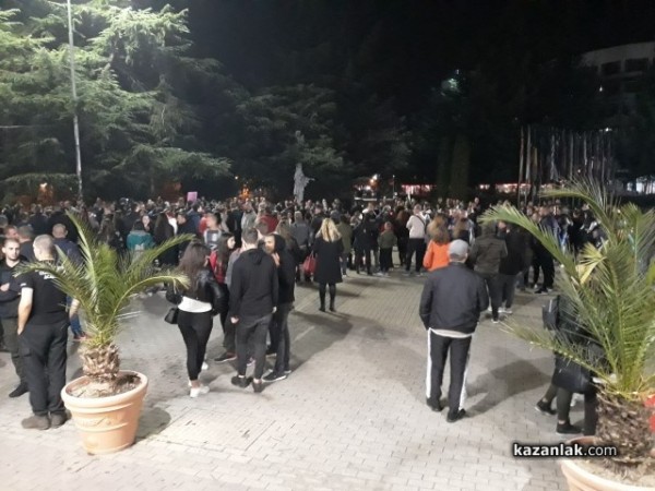 Подписка срещу движението на каруците се организира и в момента в Казанлък / Новини от Казанлък