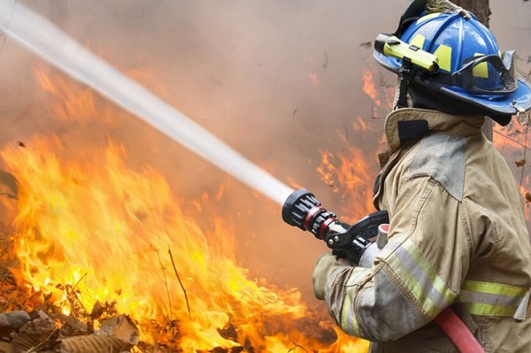 61-годишен мъж изгоря при пожар във вилата си / Новини от Казанлък