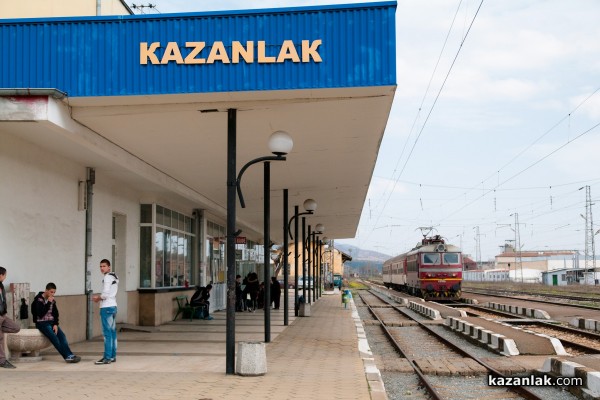 37-годишен загина, след като го блъсна влак на гарата в Казанлък / Новини от Казанлък