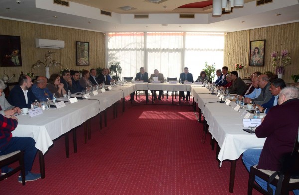 Фирмите от СБОИ и синдикатите искат среща с министрите на отбраната и икономиката / Новини от Казанлък
