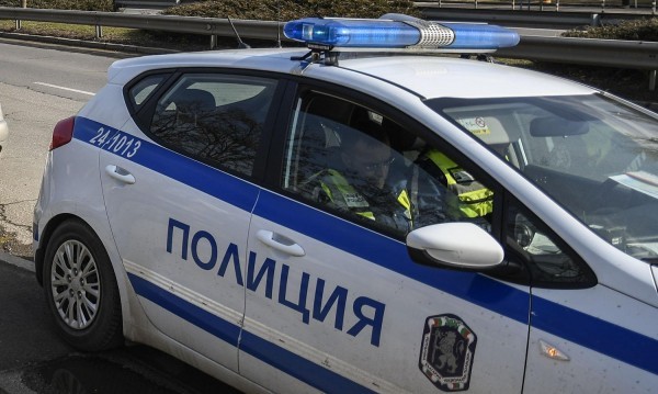 Мъж лежа 24 часа в ареста за управление на мотопед без регистрация / Новини от Казанлък