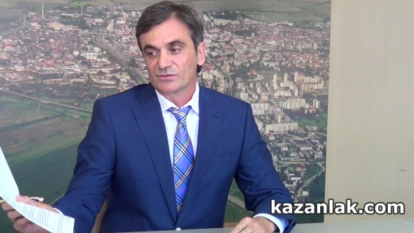 Николай Златанов: Целта на гласуваното намаление е да бъдат привлечени максимален брой кандидат – купувачи на публичен търг / Новини от Казанлък