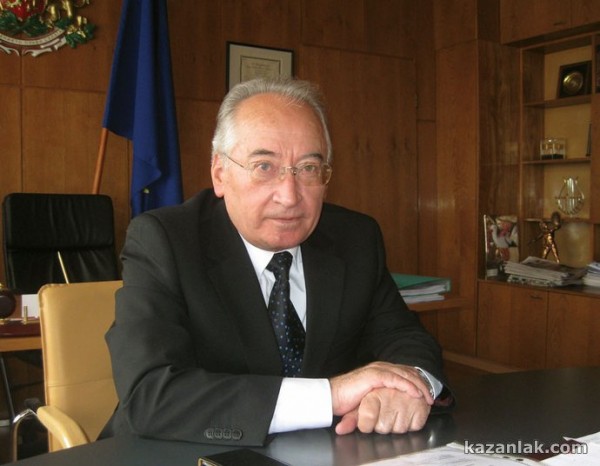 Предложиха бившия кмет Стефан Дамянов за Почетен гражданин / Новини от Казанлък