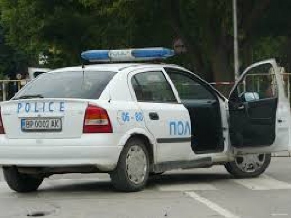 Полицията засече 43-годишен да кара нерегистриран мотопед / Новини от Казанлък