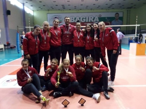 Честит бронзов медал за девойките от ВК “Казанлък“ в националния шампионат! / Новини от Казанлък