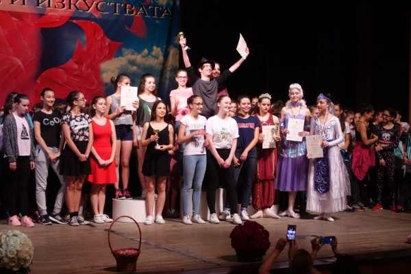Над 1 200 деца ще танцуват за купа “Българска роза“ в Казанлък / Новини от Казанлък