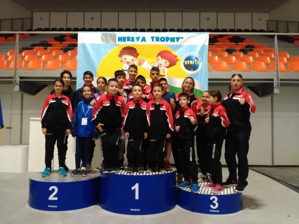 Таекуондистите ни спечелиха 15 медала от Международен турнир / Новини от Казанлък