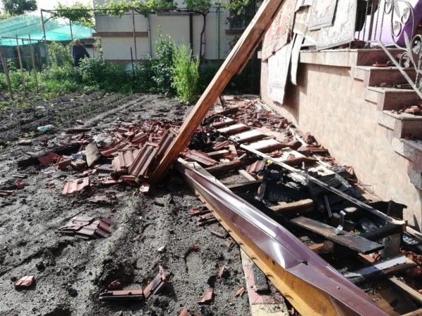 Община Казанлък ще подпомогне възстановяването на ударената от мълния къща / Новини от Казанлък