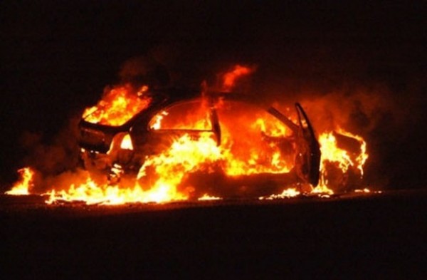 Изгоря автомобил, който се оказа краден / Новини от Казанлък