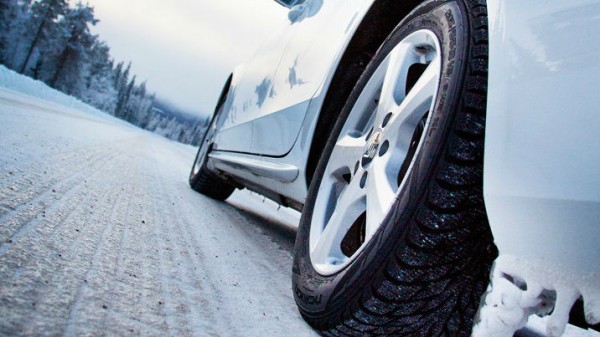 От днес, 50 лева глоба за шофьорите без зимни гуми / Новини от Казанлък