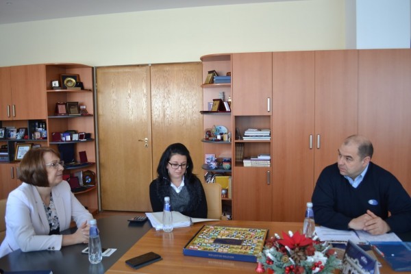 Заседание на Общинския съвет за тристранно сътрудничество в община Казанлък / Новини от Казанлък