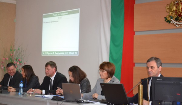 Бюджет 2020 на община Казанлък е приет на първо четене / Новини от Казанлък