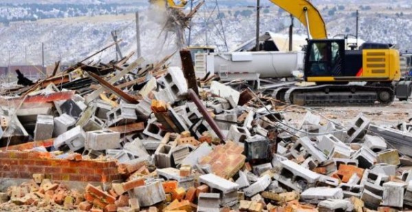 Казанлъчани вече ще изхвърлят безплатно строителните си отпадъци на депото в Шейново / Новини от Казанлък