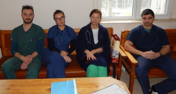 26 студенти-медици от ТрУ са готови да се включат в борбата с COVID-19 в Старозагорско / Новини от Казанлък