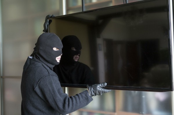 Разследват взломна кражба на телевизор в Павелбанско / Новини от Казанлък