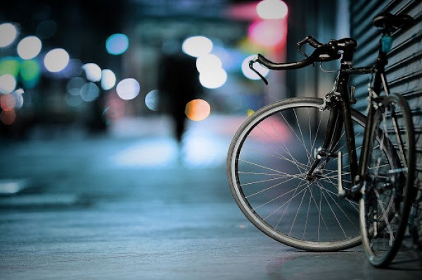 Откраднаха велосипед от центъра на Казанлък в малките часове / Новини от Казанлък