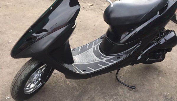 Апаши откраднаха скутер, паркиран пред блок в Западното / Новини от Казанлък