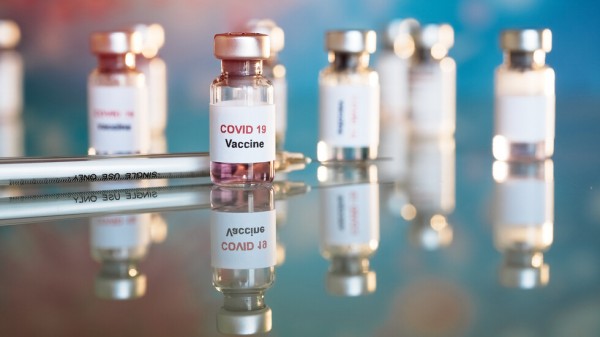 ДКЦ “Поликлиника“ получи 200 дози от ваксината на AstraZeneka / Новини от Казанлък