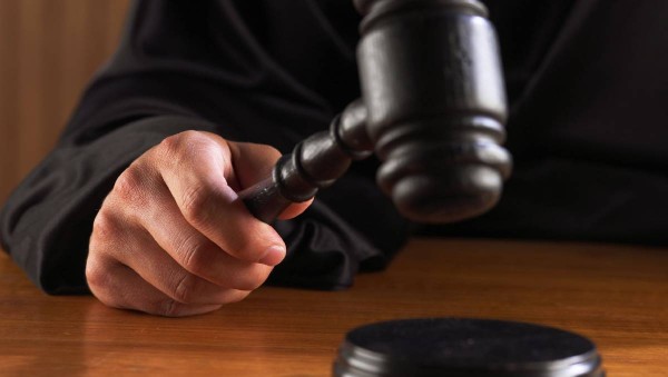 Осъдиха адвокат заради измама на възрастна жена по имотно дело / Новини от Казанлък