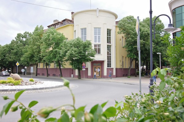 Библиотека Искра кани малчуганите на театър / Новини от Казанлък