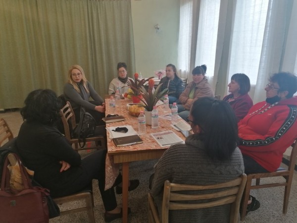 Жените на Казанлък на кафе с жените на Горно Изворово / Новини от Казанлък